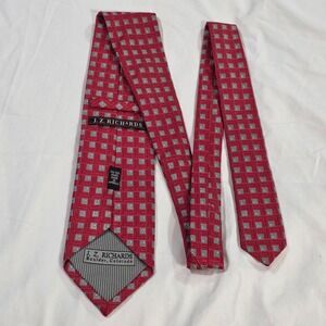 J. Z. Richards Silk Geometric Pattern Necktie Red Grey Hand Made In USA‎ Power